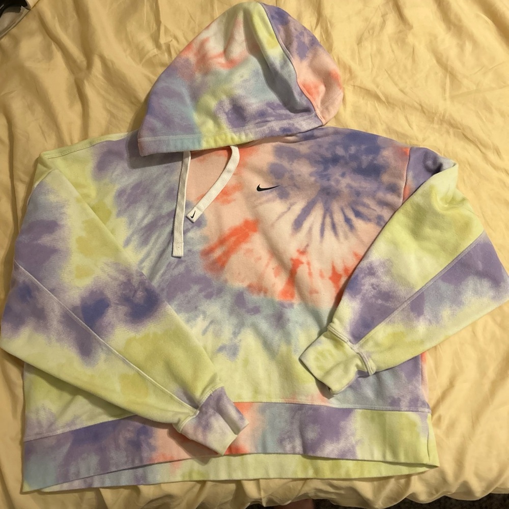 Nike cropped Tie-Dye Pullover hoodie